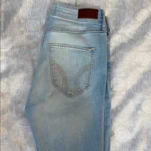 Hollister - High Rise Super Skinny Jeans